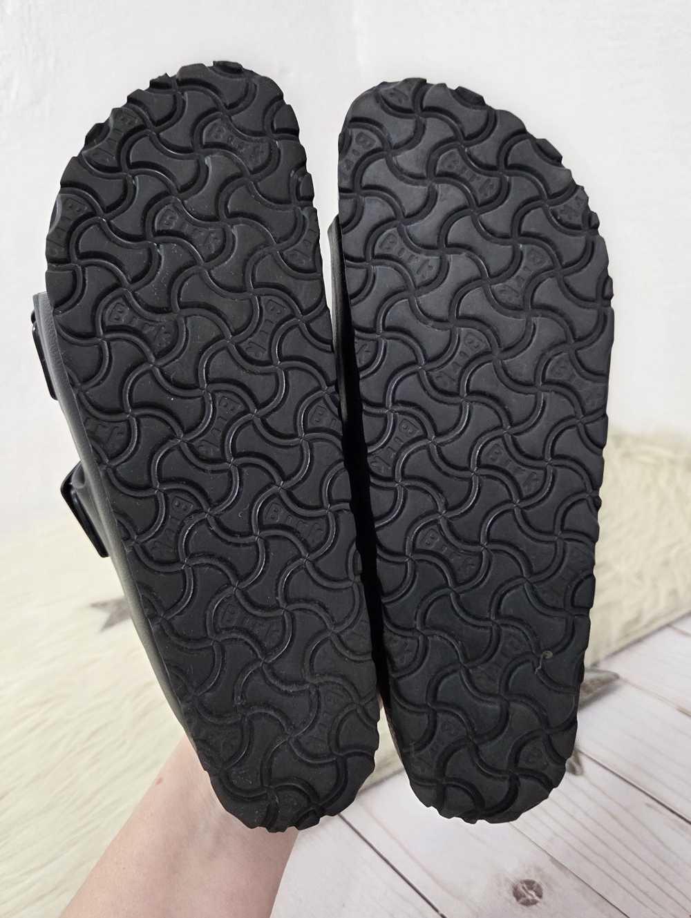 Birkenstock Arizona Essentials EVA sandal black double buckle light women's sz 7 - Picture 6 of 7